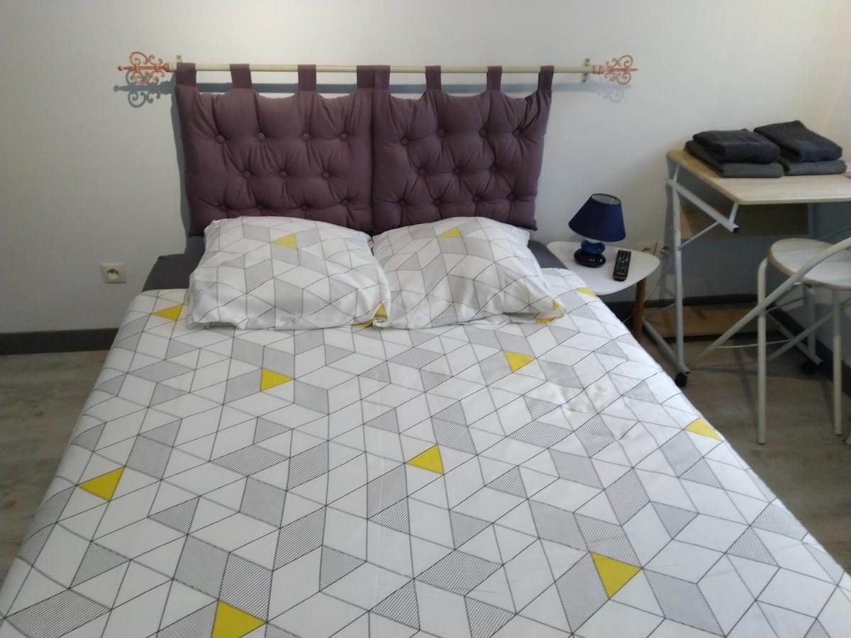 Le Risle - Hotel Montfort-sur-Risle Esterno foto